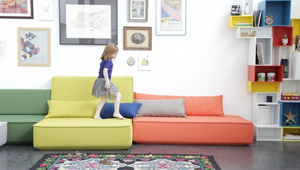 Cubit: the kids friendly sofa!
